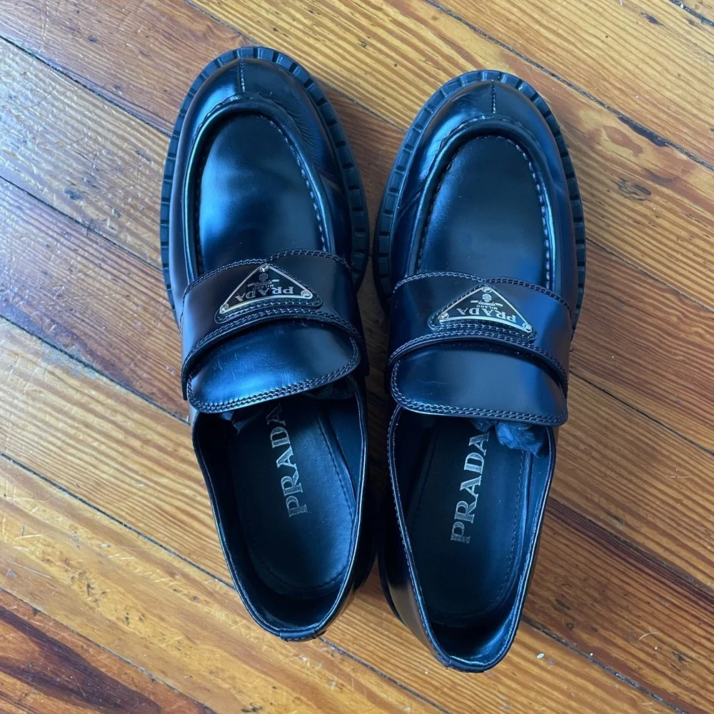 Prada Loafers Women - Picture 5 of 10